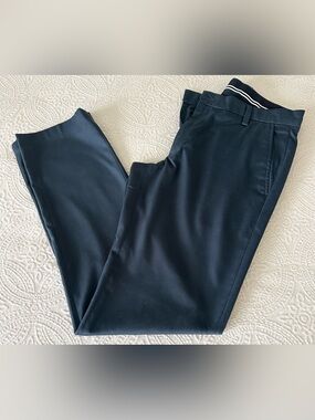 Men’s Amazon Essentials Blue Navy Slacks  Golf Pants 32x33 Slim Fit